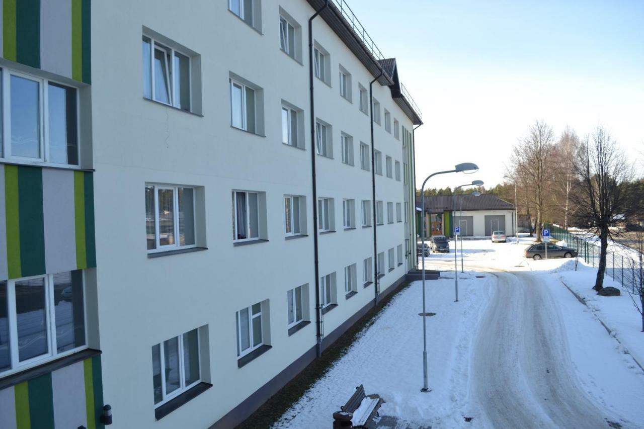 Valmieras Tehnikuma Dienesta Viesnica Buitenkant foto
